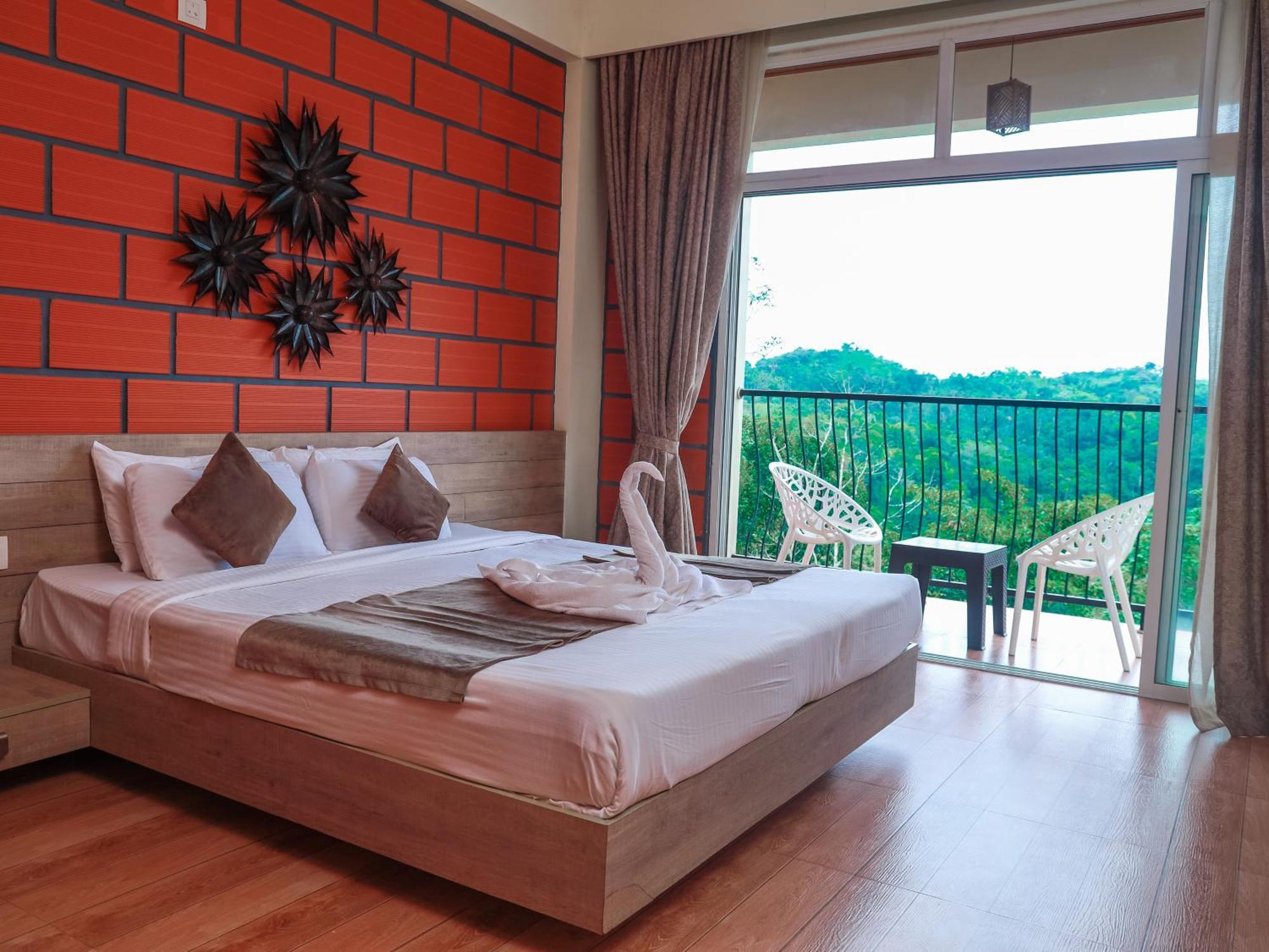 Serene Crest Resort มานันทาวดี ภายนอก รูปภาพ